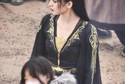 娜扎雪鹰领主最新爆料图,神秘雪域风情，演绎冰雪女王魅力